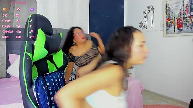 sirena bigboobss online show from September 10, 2025, 7:35 pm