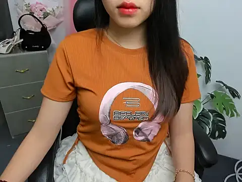 Xiao cute online show from October 24, 2025, 4:39 pm