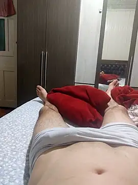 Snapshot of Gustavo198045 chatting on September 19, 2025, 1:31 am Gustavo198045 online show from September 19, 2025, 1:31 am