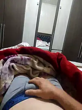 Snapshot of Gustavo198045 chatting on October 22, 2025, 3:17 am Gustavo198045 online show from October 22, 2025, 3:17 am