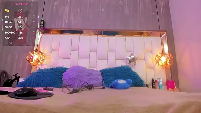 Foxxy Doll online show from March 24, 2026, 2:39 pm