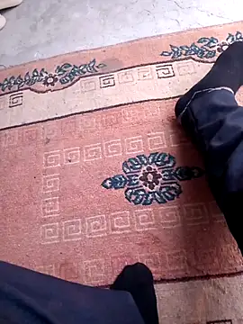 bullut06 online show from September 26, 2025, 3:41 pm