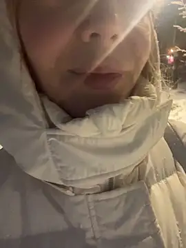 Snapshot of Natalee_Love chatting on December 23, 2025, 8:13 am Natalee Love online show from December 23, 2025, 8:13 am