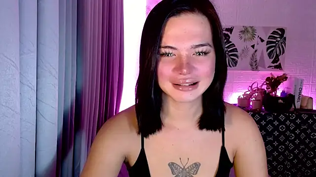 Snapshot of _SexyButterfly chatting on October 14, 2025, 8:20 pm SexyButterfly online show from October 14, 2025, 8:20 pm