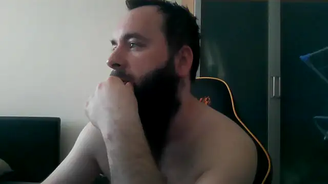 LondonMan1988 online show from February 20, 2026, 10:39 am