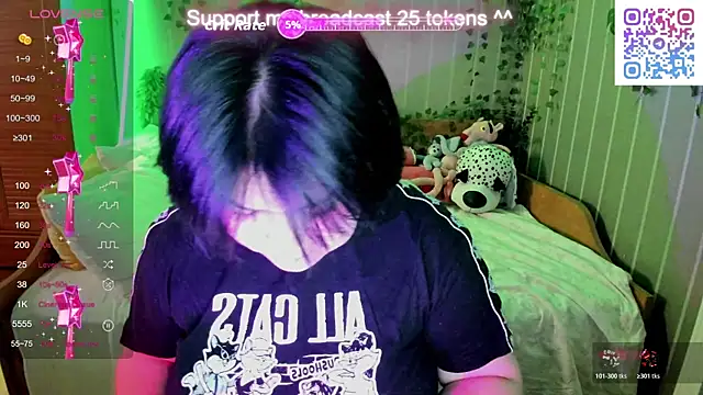 Alisa Monroe online show from November 2, 2025, 6:13 pm