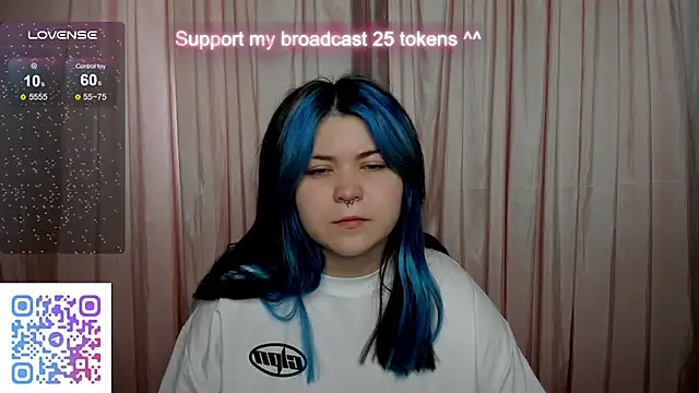 Alisa Monroe online show from October 1, 2025, 2:27 am