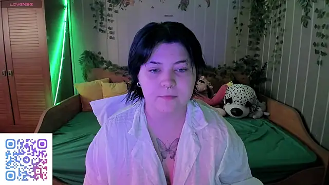 Alisa Monroe online show from October 24, 2025, 2:43 am