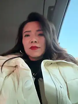 Snapshot of anna_yngs chatting on December 16, 2025, 9:46 am anna yngs online show from December 16, 2025, 9:46 am