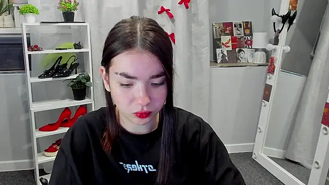 Marissa Garcia online show from September 9, 2025, 6:17 pm