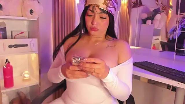 AgathaAtenea online show from September 30, 2025, 6:25 pm