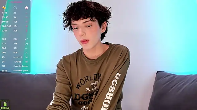 Snapshot of ColeStorm chatting on October 8, 2025, 8:53 pm ColeStorm online show from October 8, 2025, 8:53 pm