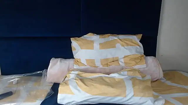 Diva-Lolah online show from October 14, 2025, 4:40 pm