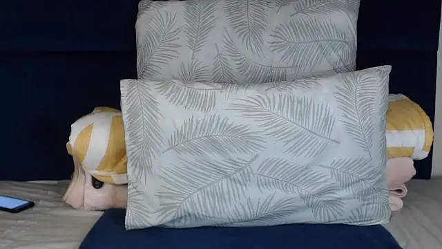 Diva-Lolah online show from October 22, 2025, 2:11 am