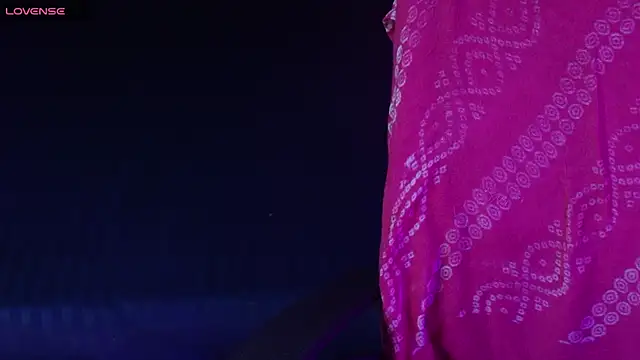 NidhiChandra online show from October 16, 2025, 9:50 am