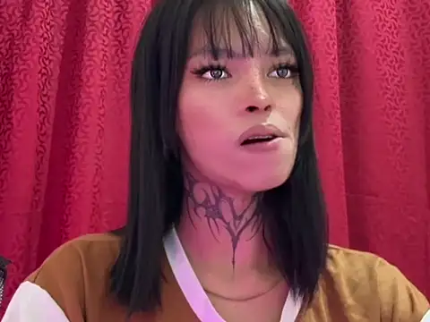 Sugarcandyyy online show from April 11, 2026, 4:31 am