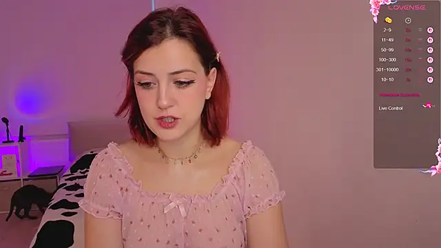 Snapshot of bananasgirl chatting on October 3, 2025, 5:53 am bananasgirl online show from October 3, 2025, 5:53 am