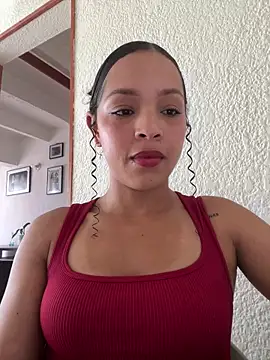 Yasmin777  online show from February 13, 2026, 8:53 pm