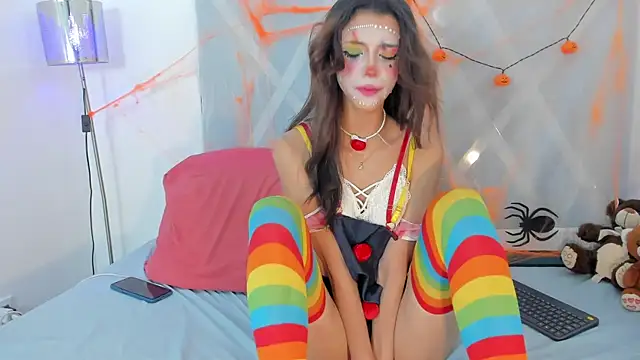 Snapshot of Sabrina_Andrew chatting on October 14, 2025, 10:31 pm Sabrina Andrew online show from October 14, 2025, 10:31 pm