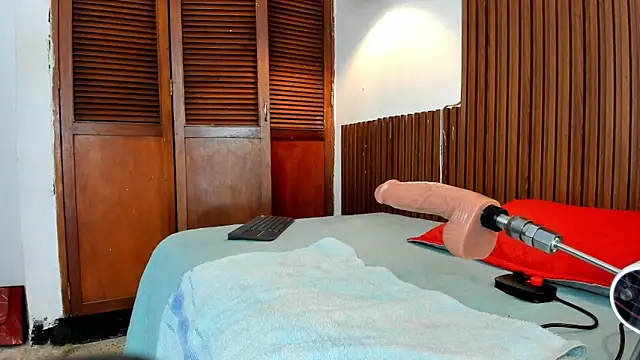 David niet online show from October 4, 2025, 5:25 pm