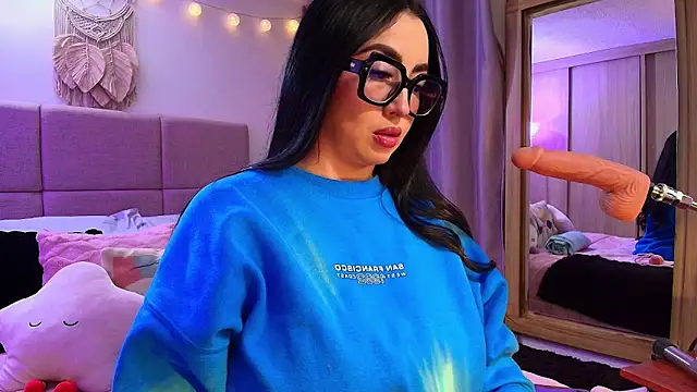 Claiborne Morris online show from November 15, 2025, 12:14 am