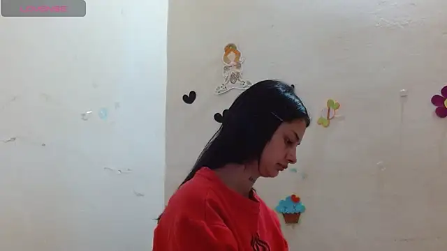 Akasha001 online show from November 16, 2025, 2:38 am