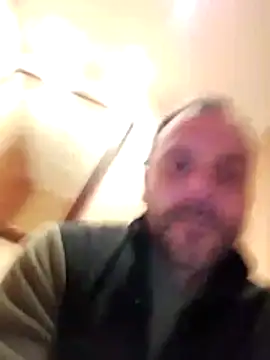 manchego85 online show from November 4, 2025, 7:28 pm