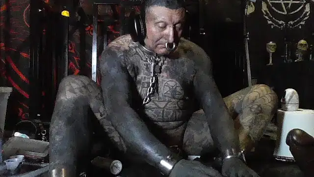 object857 online show from May 10, 2026, 3:21 am