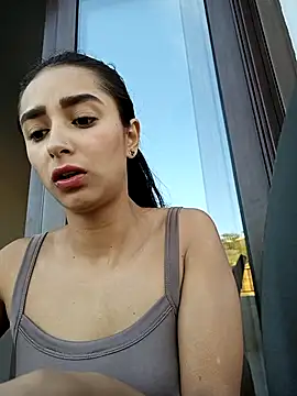 Snapshot of CandyFoxter_ chatting on October 9, 2025, 7:09 am CandyFoxter online show from October 9, 2025, 7:09 am