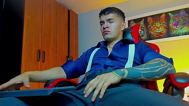 Snapshot of ALPHA_DOMINUS_ chatting on September 19, 2025, 3:43 am ALPHA DOMINUS  online show from September 19, 2025, 3:43 am