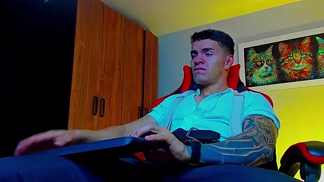 Snapshot of ALPHA_DOMINUS_ chatting on September 22, 2025, 3:56 am ALPHA DOMINUS  online show from September 22, 2025, 3:56 am