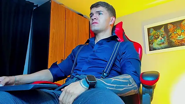 Snapshot of ALPHA_DOMINUS_ chatting on October 8, 2025, 3:52 am ALPHA DOMINUS  online show from October 8, 2025, 3:52 am