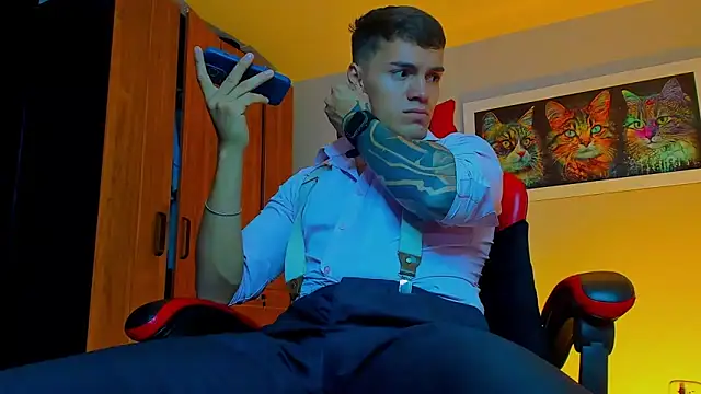 Snapshot of ALPHA_DOMINUS_ chatting on September 28, 2025, 4:41 am ALPHA DOMINUS  online show from September 28, 2025, 4:41 am