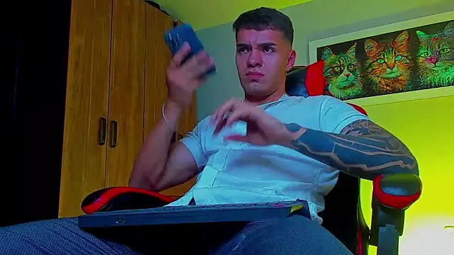 Snapshot of ALPHA_DOMINUS_ chatting on September 26, 2025, 2:18 am ALPHA DOMINUS  online show from September 26, 2025, 2:18 am