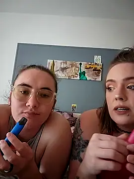 Snapshot of AndHerXO chatting on February 21, 2026, 3:58 pm AndHerXO online show from February 21, 2026, 3:58 pm