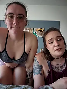 Snapshot of AndHerXO chatting on March 2, 2026, 12:01 pm AndHerXO online show from March 2, 2026, 12:01 pm