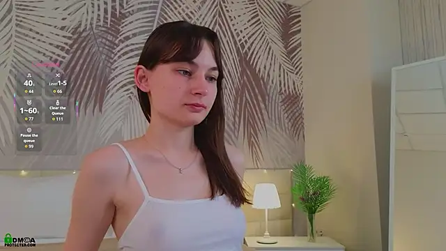 LolaPrise online show from November 12, 2025, 1:54 am