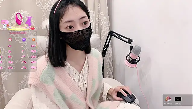 tuantuanle online show from December 14, 2025, 1:17 pm