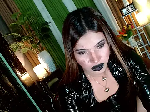 Snapshot of kendallxsubhunter chatting on October 8, 2025, 11:12 am kendallxsubhunter online show from October 8, 2025, 11:12 am