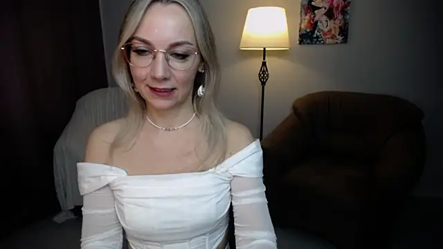 Ava Elior online show from September 28, 2025, 10:22 am