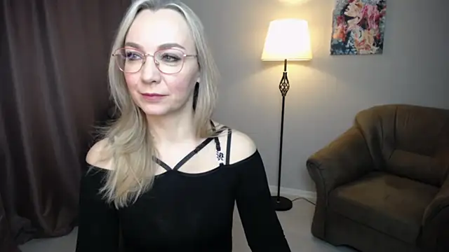 Ava Elior online show from January 7, 2026, 9:47 am