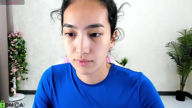 FlirtyAura online show from October 12, 2025, 1:51 am