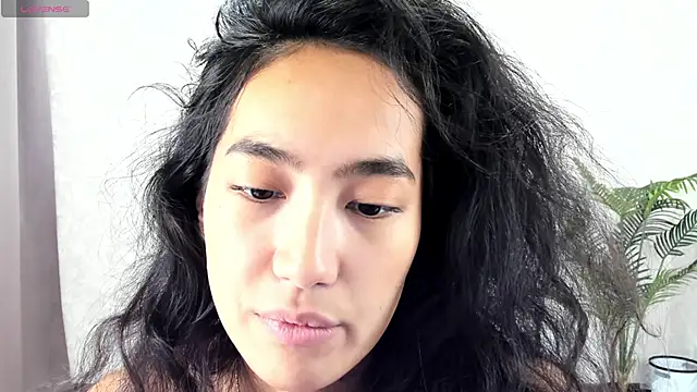 FlirtyAura online show from November 15, 2025, 3:54 am