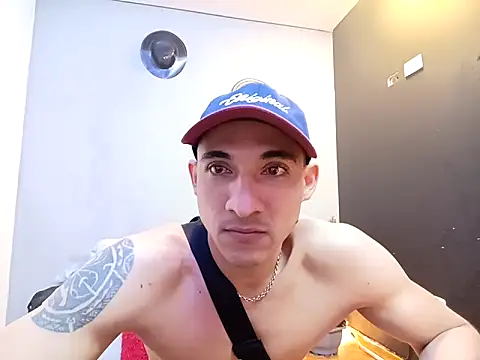 Snapshot of jhonny_thes28 chatting on September 28, 2025, 1:34 am jhonny thes28 online show from September 28, 2025, 1:34 am