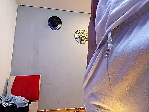 Snapshot of jhonny_thes28 chatting on October 13, 2025, 10:43 pm jhonny thes28 online show from October 13, 2025, 10:43 pm