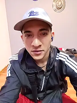 jhonny thes28 online show from December 14, 2025, 9:37 am