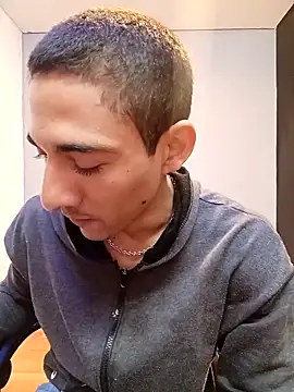 Snapshot of jhonny_thes28 chatting on February 6, 2026, 8:05 pm jhonny thes28 online show from February 6, 2026, 8:05 pm