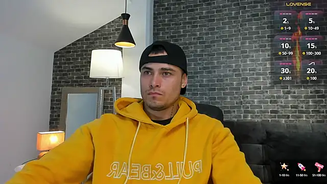 connorsmiith online show from October 14, 2025, 12:06 pm