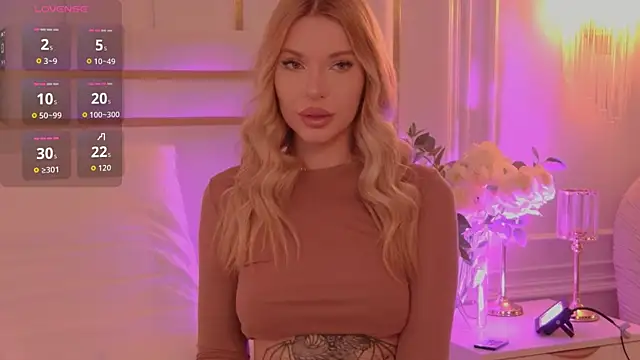 Snapshot of AriellaMelo chatting on October 31, 2025, 5:48 am AriellaMelo online show from October 31, 2025, 5:48 am