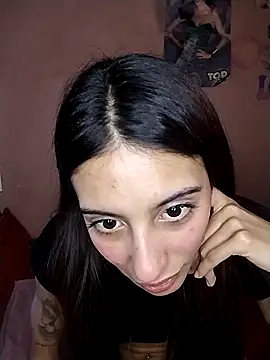 Snapshot of M4tute chatting on September 17, 2025, 9:06 pm M4tute online show from September 17, 2025, 9:06 pm